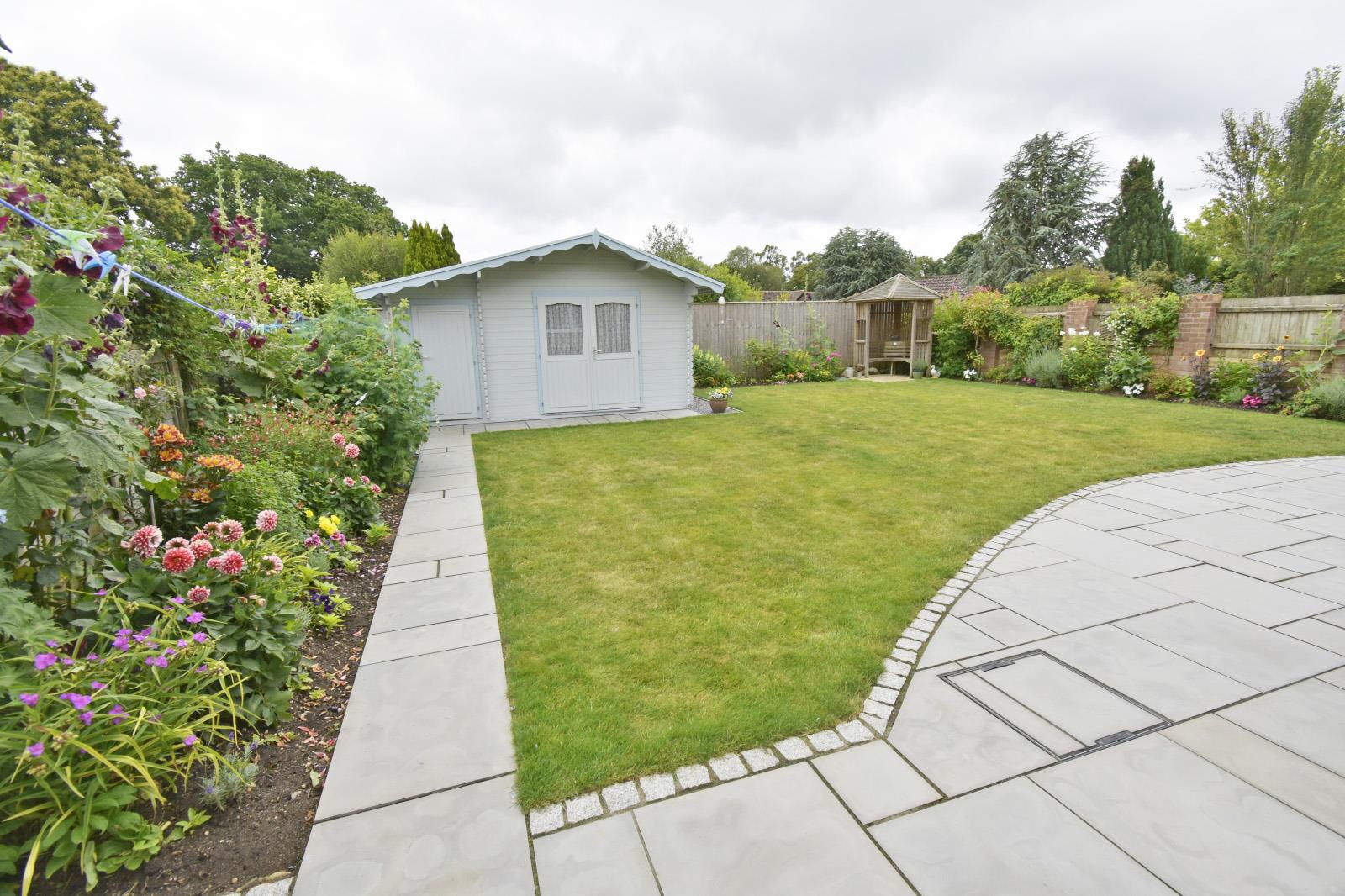A GARDEN 1.JPG